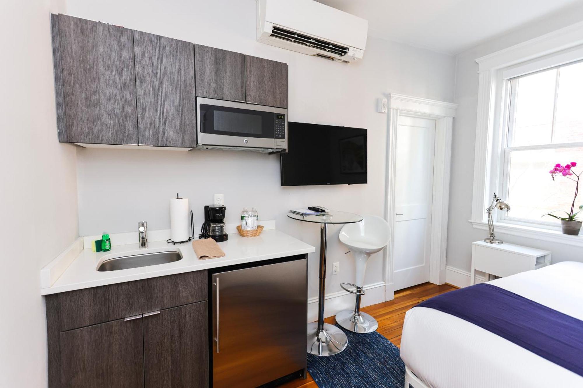 A Stylish Stay W/ A Queen Bed, Heated Floors.. #36 بروكلاين المظهر الخارجي الصورة